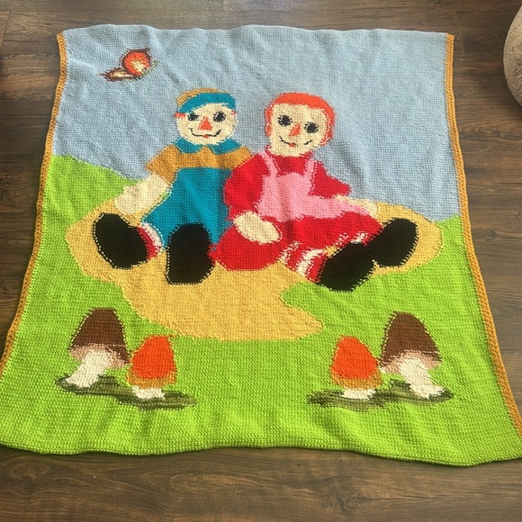 Vintage Raggedy Ann blanket - Picture 6 of 6